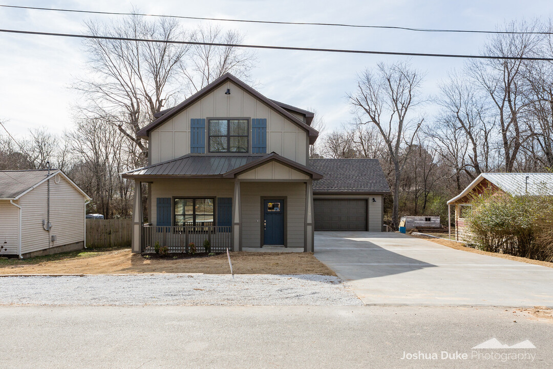 1249 Ellis Ave in Fayetteville, AR - Foto de edificio