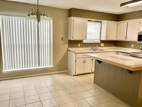 4819 NE Winfield Cir in Lawton, OK - Building Photo - Building Photo