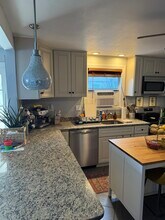 48 Grant St, Unit 1 in North Attleboro, MA - Building Photo - Building Photo