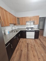 189 Belvidere Ave, Unit Apart #2, 2nd floor Apartments