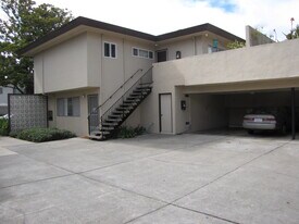 718 N Claremont St in San Mateo, CA - Building Photo