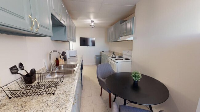 7 Linden St, Unit 4 in Boston, MA - Foto de edificio - Building Photo