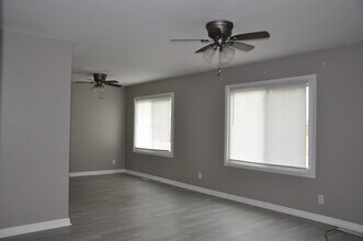 900 Franora Dr in Trenton, OH - Building Photo - Building Photo