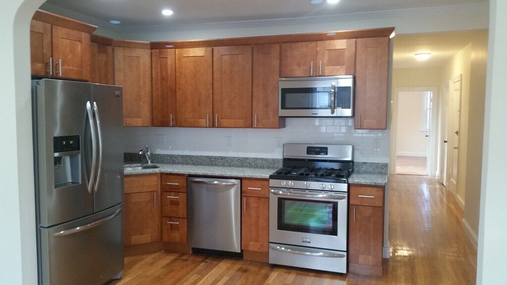 116 Park St, Unit 5 in Brookline, MA - Building Photo
