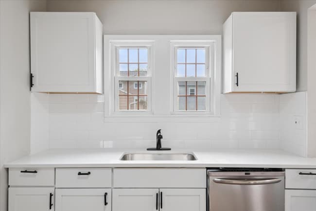 174 E 196th St in Euclid, OH - Building Photo - Building Photo