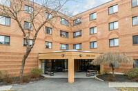 Heritage Commons Retirement Community in Middletown, CT - Foto de edificio - Building Photo