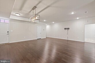 23235 Milltown Knoll Square in Ashburn, VA - Building Photo - Building Photo