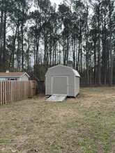 212 English Walnut Dr in Richlands, NC - Building Photo - Building Photo