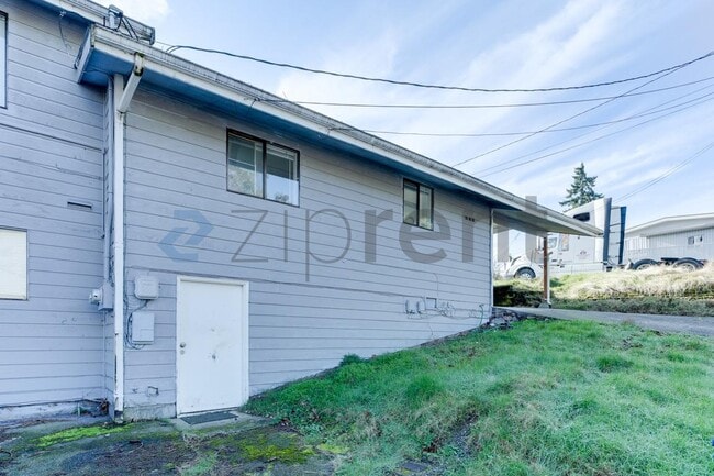 2717 S 125th St in Burien, WA - Building Photo - Building Photo