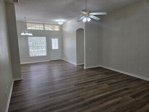 20 Manderley Ln in Ormond Beach, FL - Foto de edificio - Building Photo
