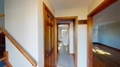 2140 Sunset Dr in Ames, IA - Building Photo - Building Photo