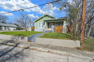 1503 Gibbs St in San Antonio, TX - Building Photo - Building Photo