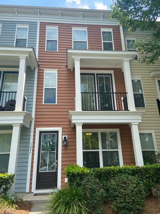 1456 Roustabout Way in Charleston, SC - Building Photo