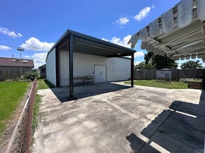 129 Grace St in Houma, LA - Building Photo - Building Photo