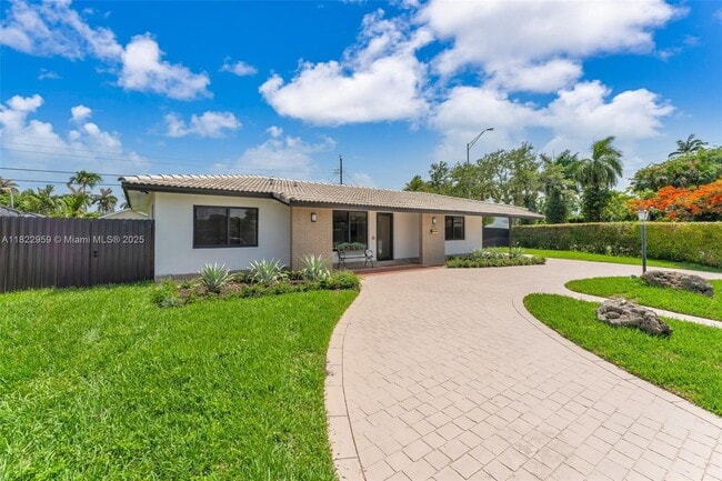 9140 SW 45th Terrace in Miami, FL - Building Photo - Building Photo
