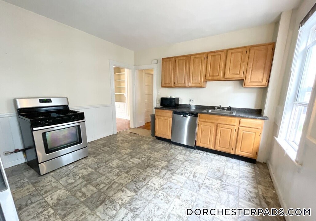 19 Sudan St in Boston, MA - Building Photo