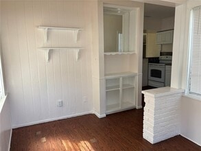 2162 46th Ave N in St. Petersburg, FL - Building Photo - Building Photo