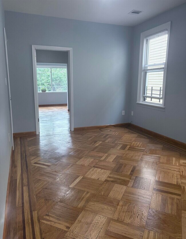 183 Columbia Ave in Jersey City, NJ - Building Photo - Building Photo