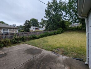 1936 Alert Dr in St. Louis, MO - Building Photo - Building Photo