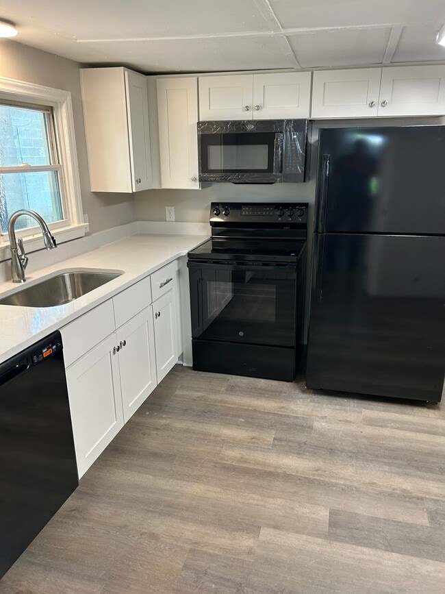 2315 Dacian St in Winston-Salem, NC - Building Photo - Building Photo