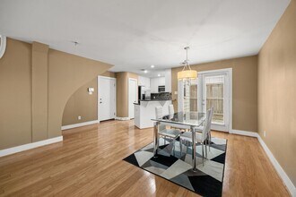 5951 S Loop E in Houston, TX - Building Photo - Building Photo