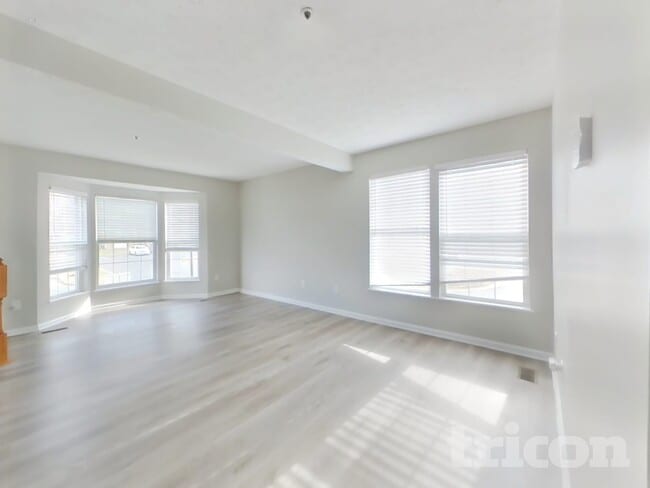 2029 S Anvil Ln in Temple Hills, MD - Building Photo - Building Photo