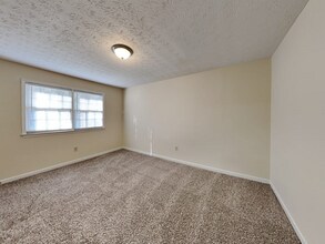 1240 Grayland Hills Dr in Lawrenceville, GA - Building Photo - Building Photo