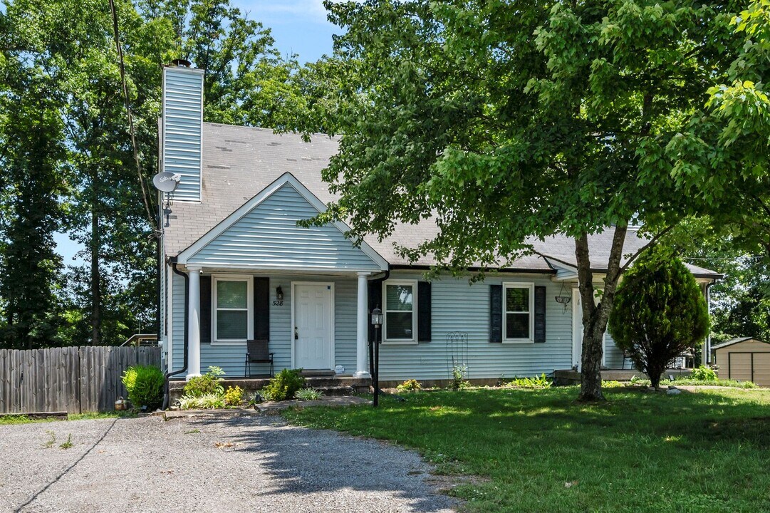 528 Debbie Dr in Nashville, TN - Building Photo