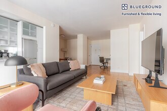 30 Park Ave in New York, NY - Foto de edificio - Building Photo