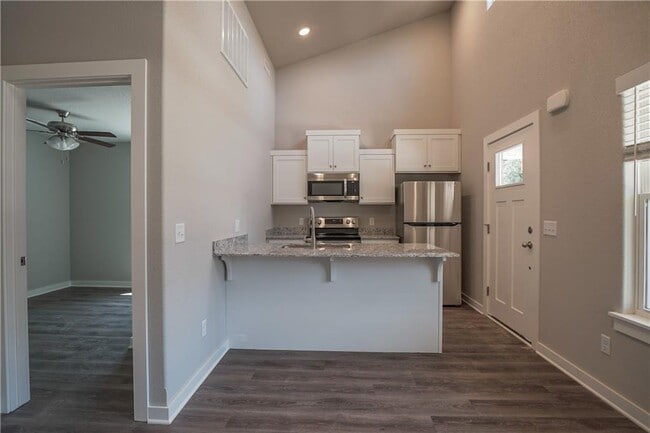 770 N Honey Locust Bnd in Fayetteville, AR - Building Photo - Building Photo