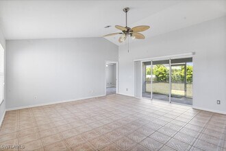 205 SW 19th Terrace in Cape Coral, FL - Building Photo - Building Photo