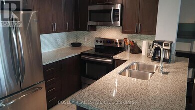 23 Hollywood Ave in Toronto, ON - Building Photo - Building Photo