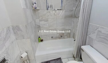12 Dean Rd, Unit 3 in Brookline, MA - Building Photo - Building Photo