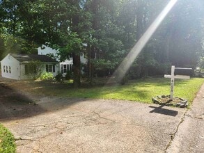 4008 Rock Mill Dr in Marietta, GA - Building Photo - Building Photo