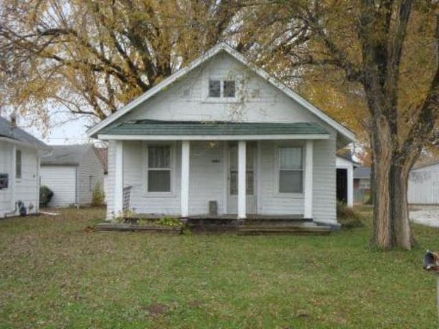 property at 1603 S Boundary St