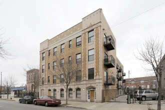 2120 W Washington Blvd in Chicago, IL - Building Photo - Building Photo