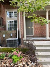 3074 Barclay Way, Unit 3074 in Ann Arbor, MI - Building Photo - Building Photo