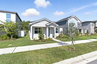 11750 Sunsail Ave in Orlando, FL - Foto de edificio - Building Photo