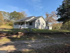 731 Moon Bridge Rd in Winder, GA - Building Photo - Building Photo