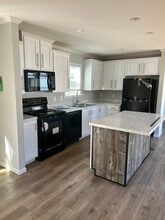 656 Warner Ave in Pensacola, FL - Building Photo - Building Photo