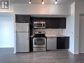 105-1105 The Queensway in Toronto, ON - Building Photo - Building Photo