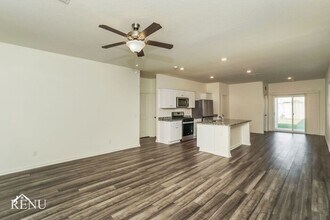 13714 Lunar Light in Saint Hedwig, TX - Building Photo - Building Photo