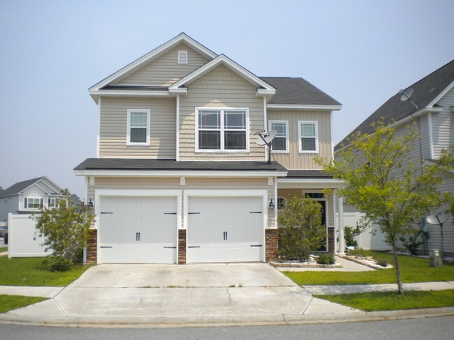 property at 70 Summer Hill Ct