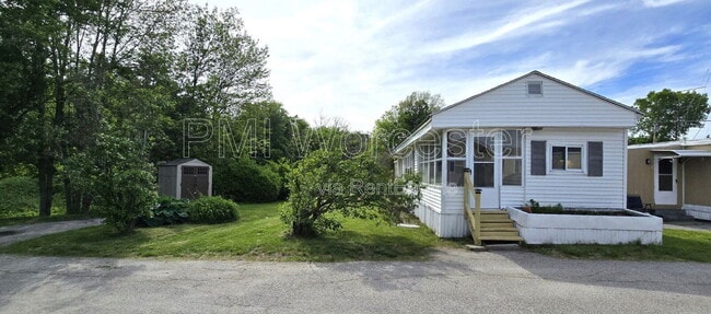 17 Washington St in Auburn, MA - Building Photo - Building Photo