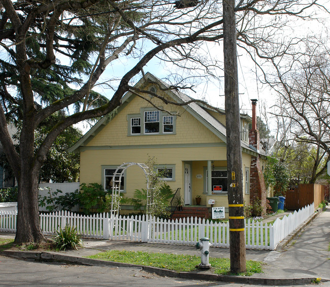 602 Spencer Ave in Santa Rosa, CA - Building Photo - Building Photo