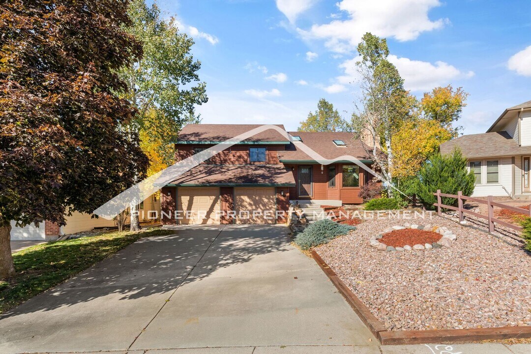 5234 Meteor Dr in Colorado Springs, CO - Building Photo