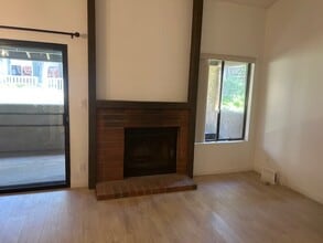 786 Birchpark Cir in Thousand Oaks, CA - Building Photo - Building Photo