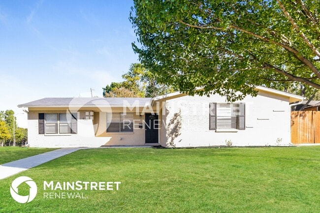 property at 926 Wateka Way