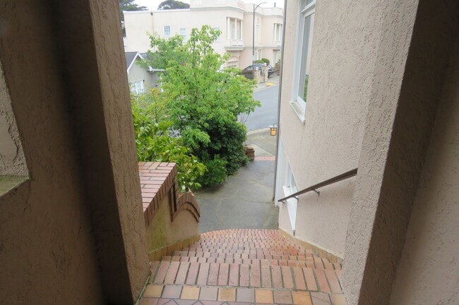 50 Castenada Ave in San Francisco, CA - Building Photo - Building Photo
