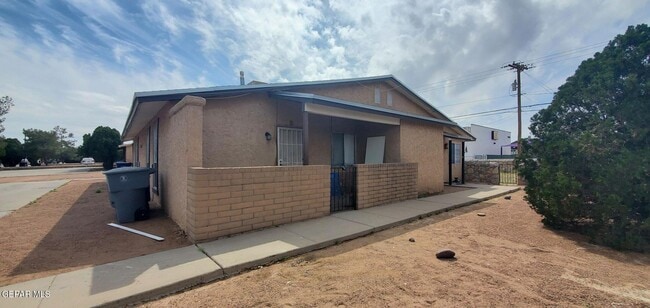 property at 1917 Karen Sue Pl